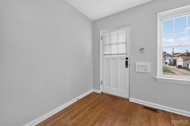 4327 Tyrolean Avenue, St Louis, MO 63116