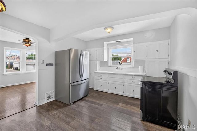 4327 Tyrolean Avenue, St Louis, MO 63116