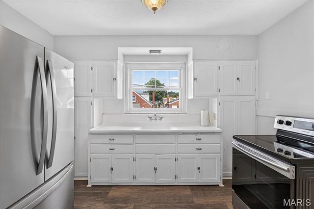 4327 Tyrolean Avenue, St Louis, MO 63116