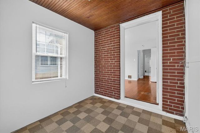 4327 Tyrolean Avenue, St Louis, MO 63116