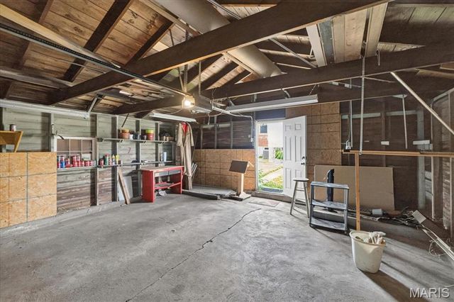 4327 Tyrolean Avenue, St Louis, MO 63116