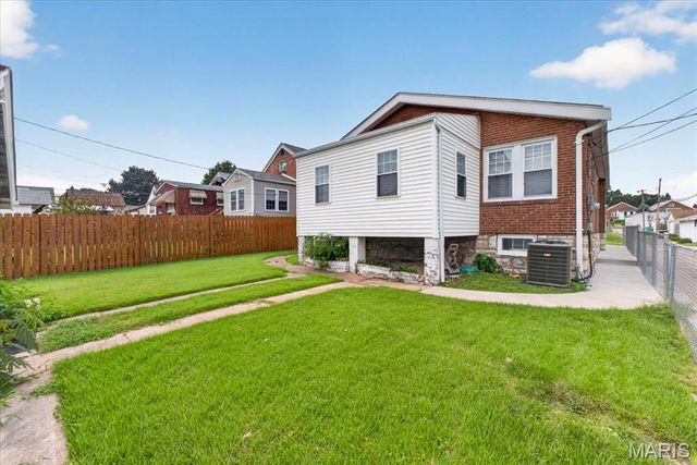 4327 Tyrolean Avenue, St Louis, MO 63116