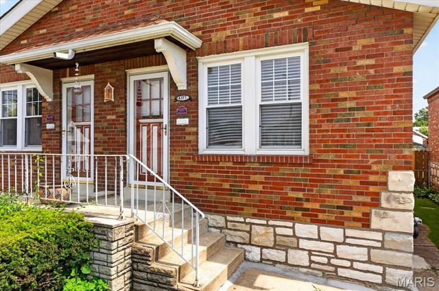 4327 Tyrolean Avenue, St Louis, MO 63116