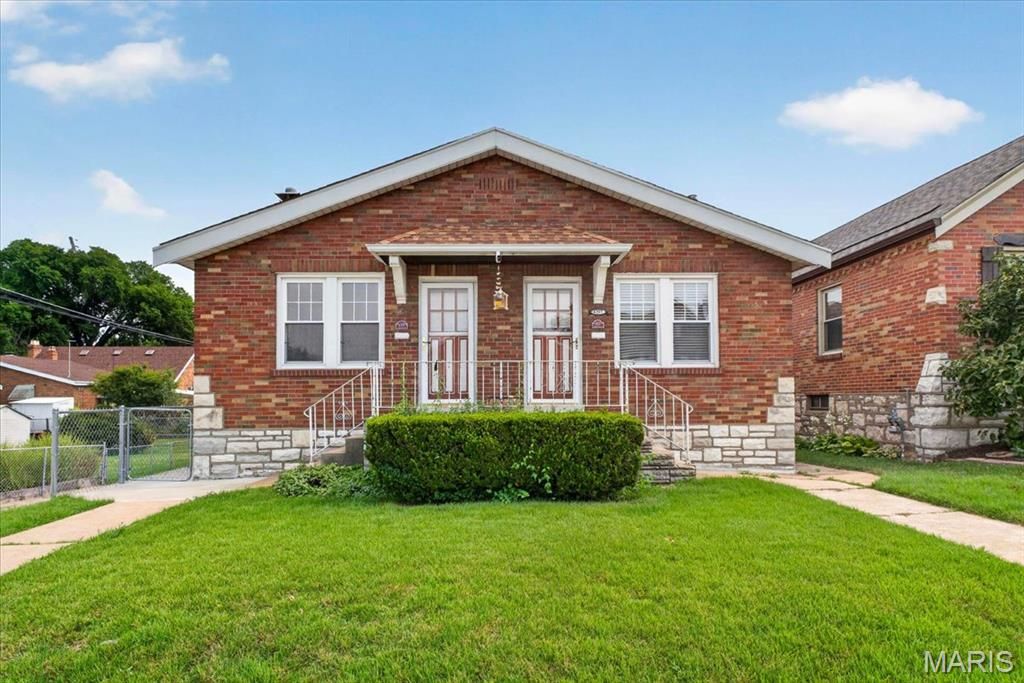 4327 Tyrolean Avenue, St Louis, MO 63116