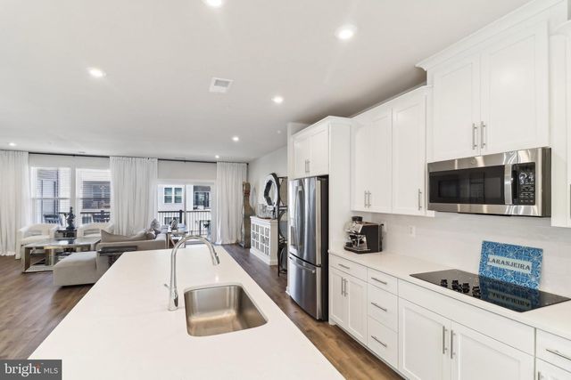 44501 WOLFHOUND SQ, Ashburn, VA 20147