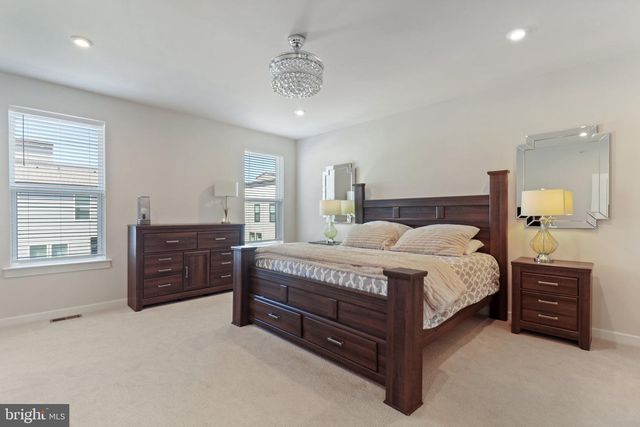 44501 WOLFHOUND SQ, Ashburn, VA 20147