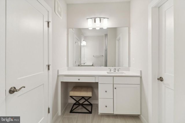 44501 WOLFHOUND SQ, Ashburn, VA 20147