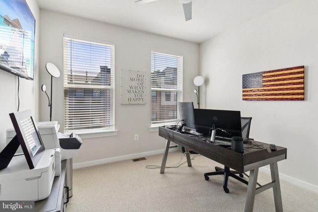 44501 WOLFHOUND SQ, Ashburn, VA 20147