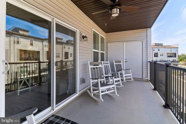 44501 WOLFHOUND SQ, Ashburn, VA 20147