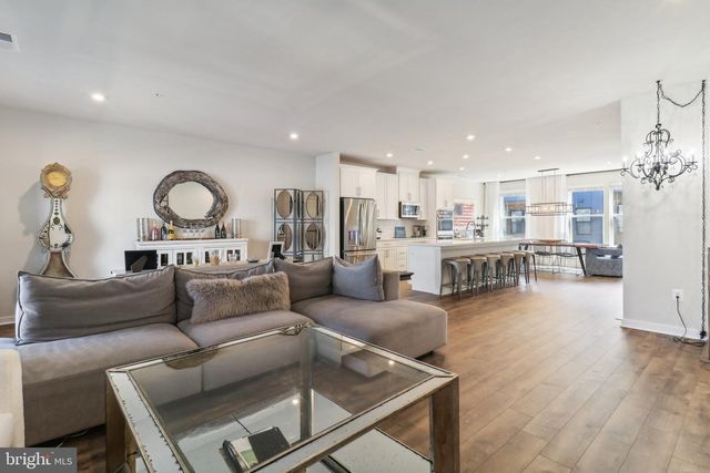 44501 WOLFHOUND SQ, Ashburn, VA 20147