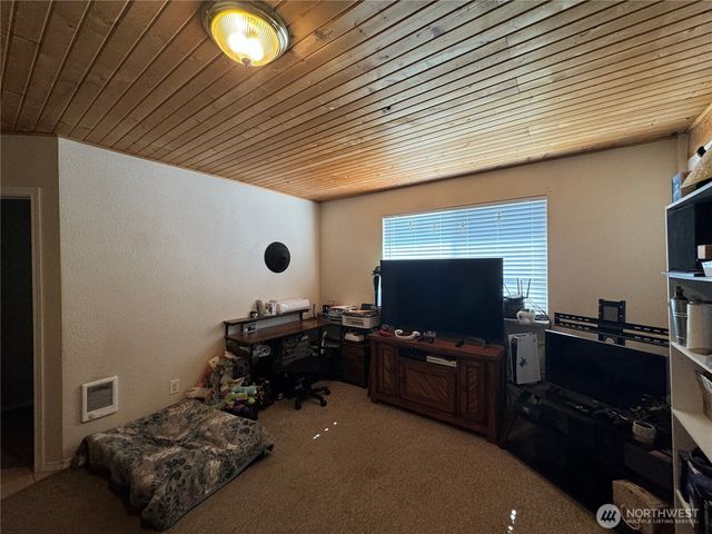 1513 Ironwood Street, Oroville, WA 98844