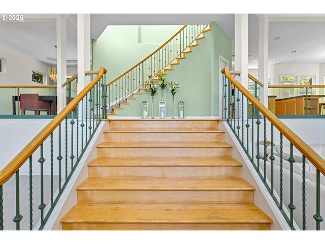 1616 Nw FOLEY Ct, Portland, OR 97229