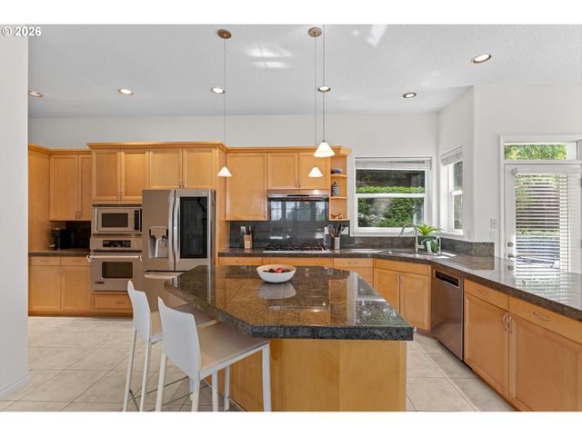 1616 Nw FOLEY Ct, Portland, OR 97229
