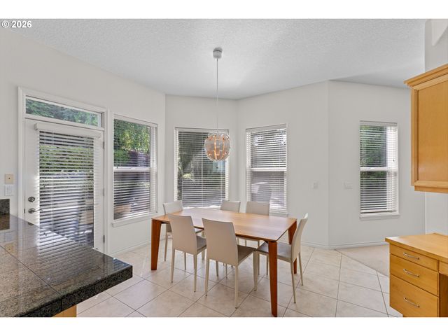 1616 Nw FOLEY Ct, Portland, OR 97229