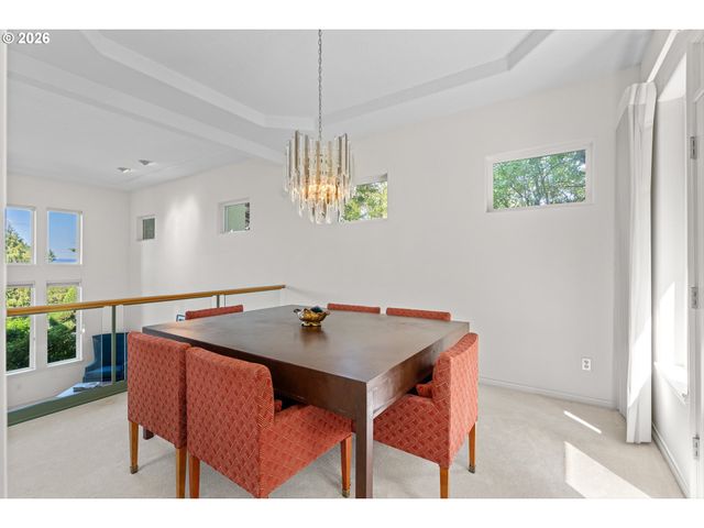 1616 Nw FOLEY Ct, Portland, OR 97229