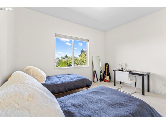 1616 Nw FOLEY Ct, Portland, OR 97229