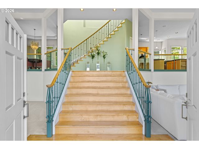 1616 Nw FOLEY Ct, Portland, OR 97229