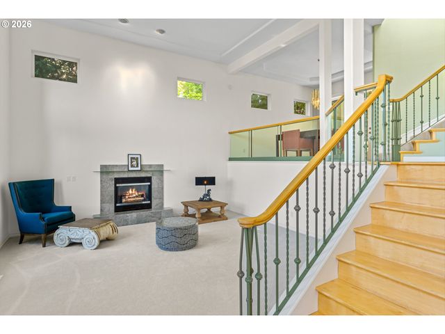 1616 Nw FOLEY Ct, Portland, OR 97229