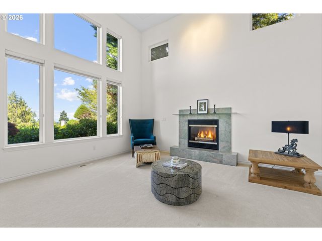 1616 Nw FOLEY Ct, Portland, OR 97229
