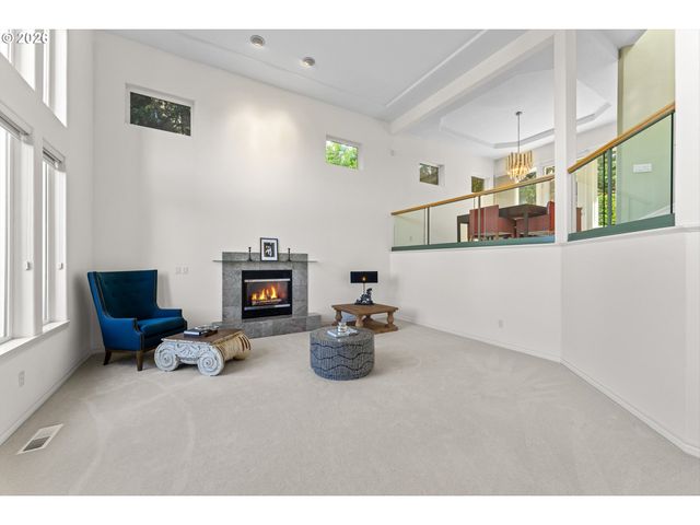 1616 Nw FOLEY Ct, Portland, OR 97229