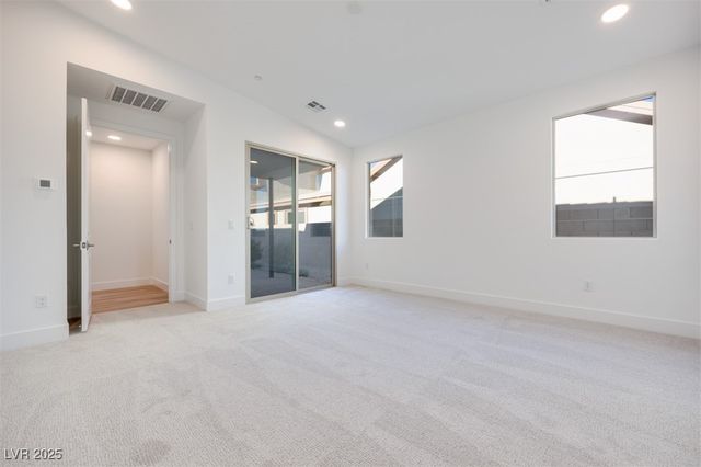 1031 Soaring Sage Avenue, Las Vegas, NV 89138