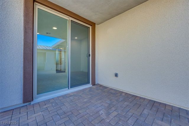 1031 Soaring Sage Avenue, Las Vegas, NV 89138