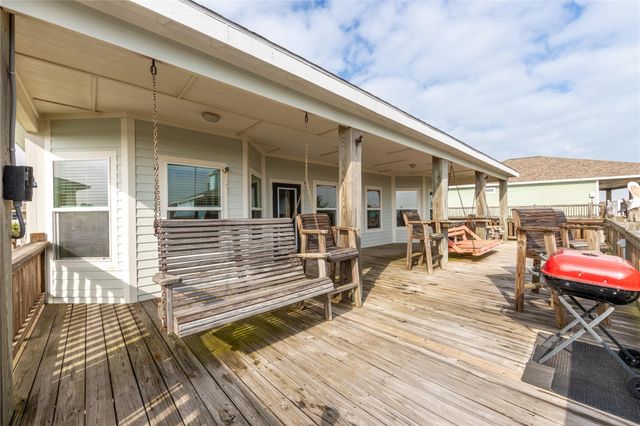 4304 Bolivar Circle, Port Bolivar, TX 77650