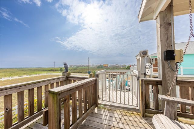 4304 Bolivar Circle, Port Bolivar, TX 77650