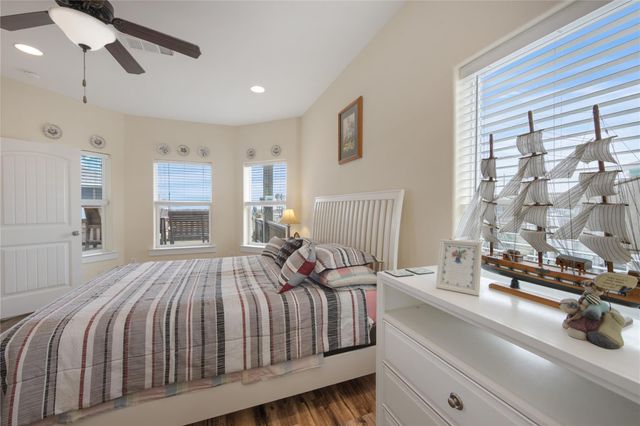 4304 Bolivar Circle, Port Bolivar, TX 77650