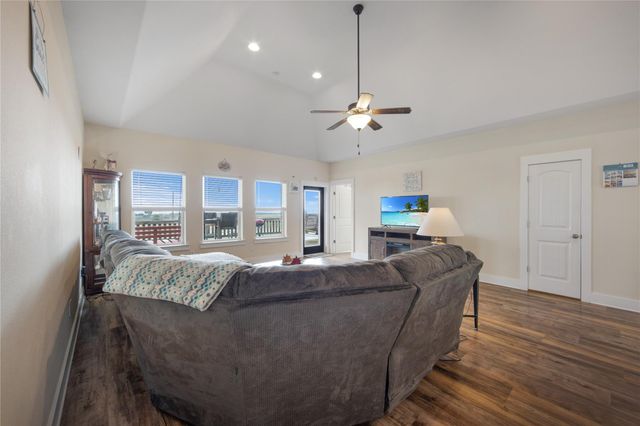 4304 Bolivar Circle, Port Bolivar, TX 77650