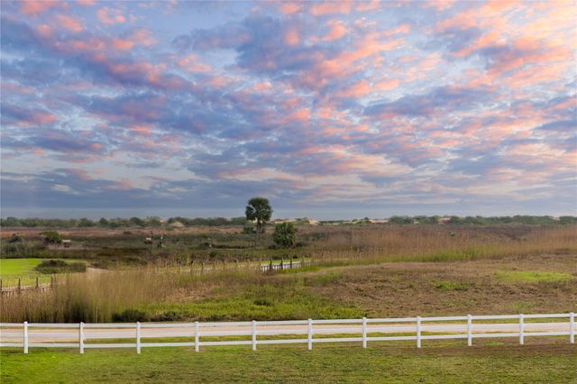 4304 Bolivar Circle, Port Bolivar, TX 77650