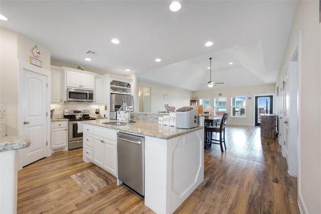 4304 Bolivar Circle, Port Bolivar, TX 77650