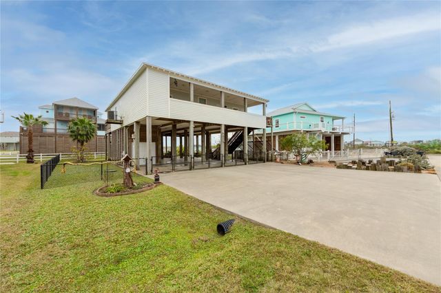 4304 Bolivar Circle, Port Bolivar, TX 77650