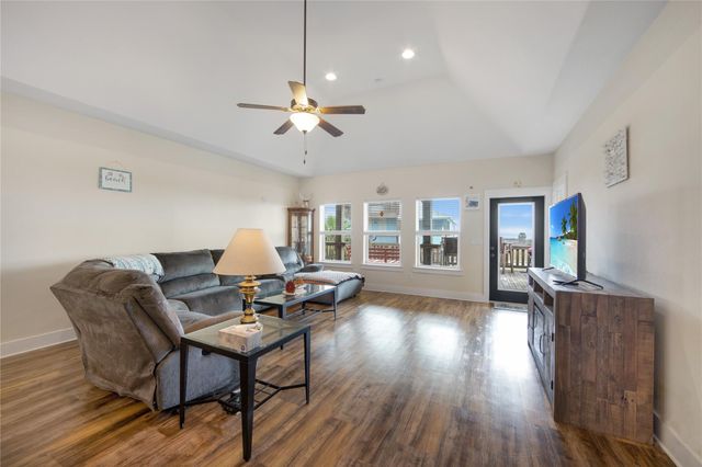 4304 Bolivar Circle, Port Bolivar, TX 77650