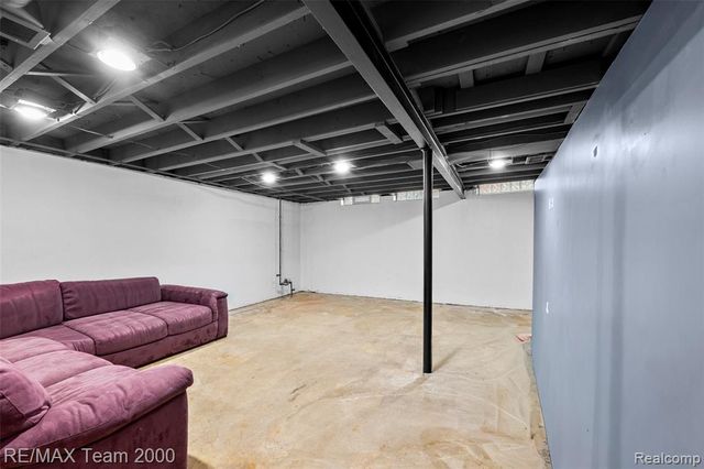 39784 Hillary Drive, Canton, MI 48187