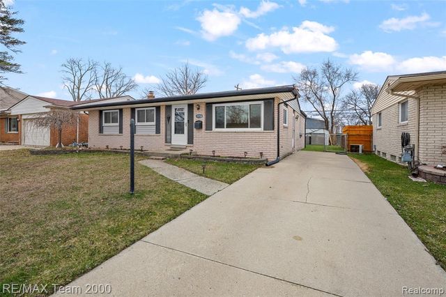 39784 Hillary Drive, Canton, MI 48187