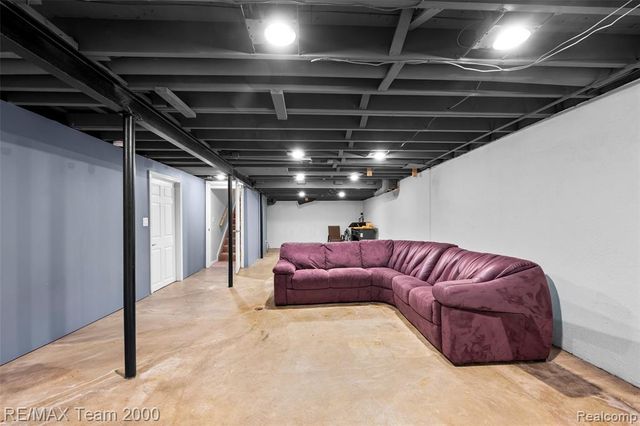 39784 Hillary Drive, Canton, MI 48187