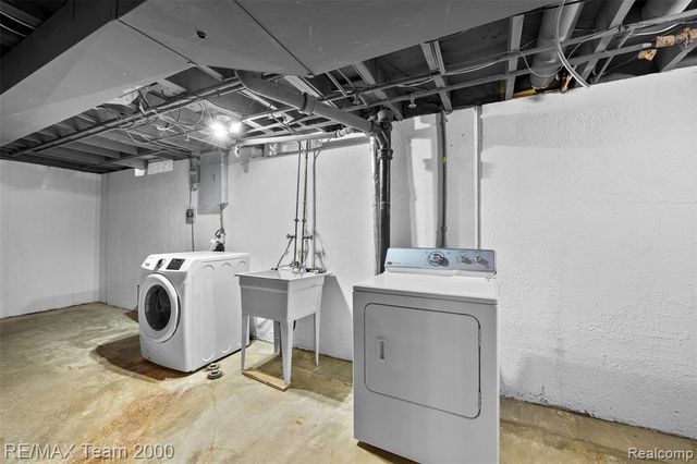 39784 Hillary Drive, Canton, MI 48187