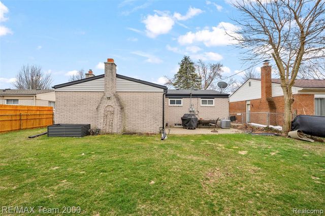 39784 Hillary Drive, Canton, MI 48187