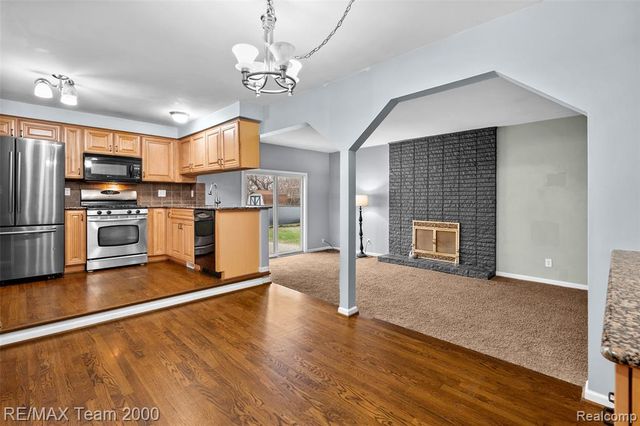 39784 Hillary Drive, Canton, MI 48187