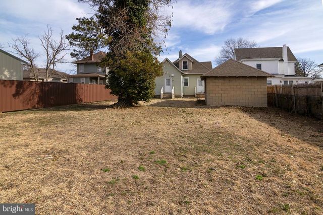 428 SUMMIT AVE, Westville, NJ 08093