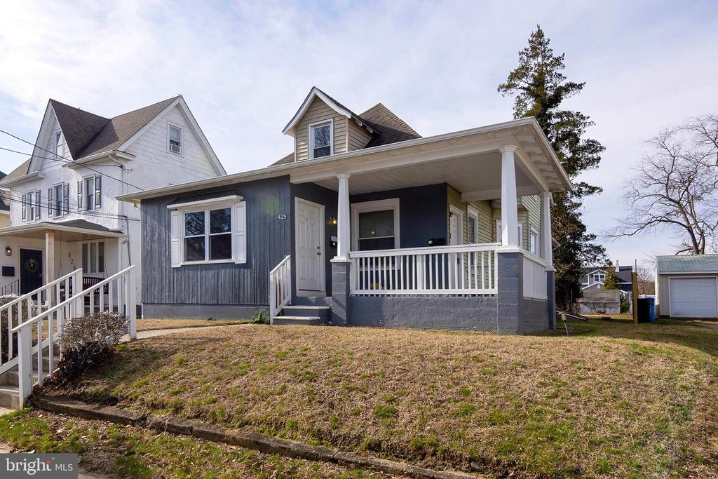 428 SUMMIT AVE, Westville, NJ 08093