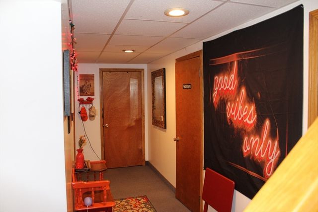 27 Old Chicopee St, Chicopee, MA 01013