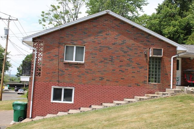 27 Old Chicopee St, Chicopee, MA 01013