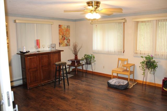 27 Old Chicopee St, Chicopee, MA 01013