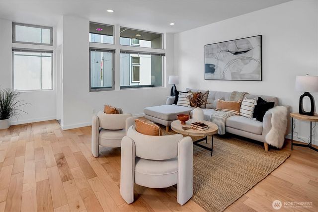 1753 18th Avenue S, Seattle, WA 98144
