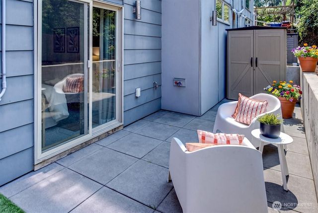 1753 18th Avenue S, Seattle, WA 98144