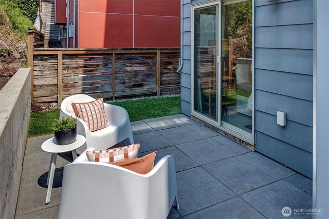 1753 18th Avenue S, Seattle, WA 98144