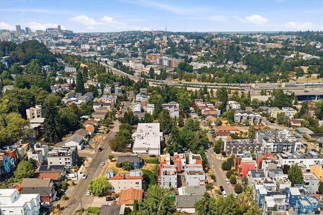 1753 18th Avenue S, Seattle, WA 98144