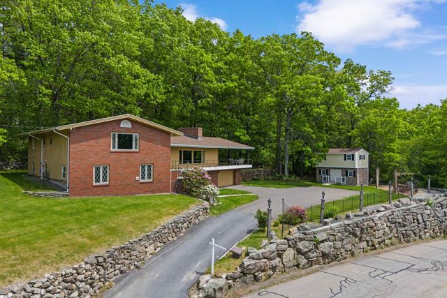 33 High Ridge Road, Manchester, NH 03104